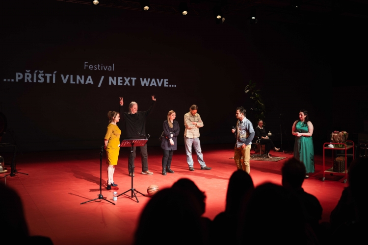 Cenu Česká divadelní DNA za mimořádný dlouhodobý přínos, získal Festival …příští vlna/next wave…